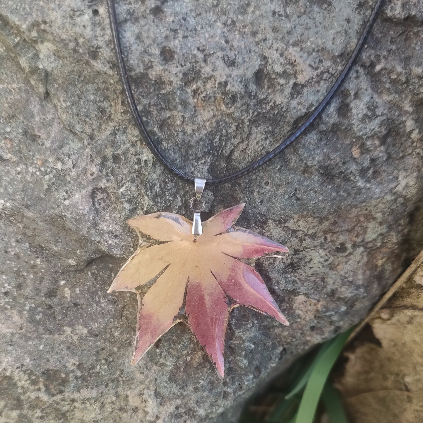 Колие от летен кленов лист