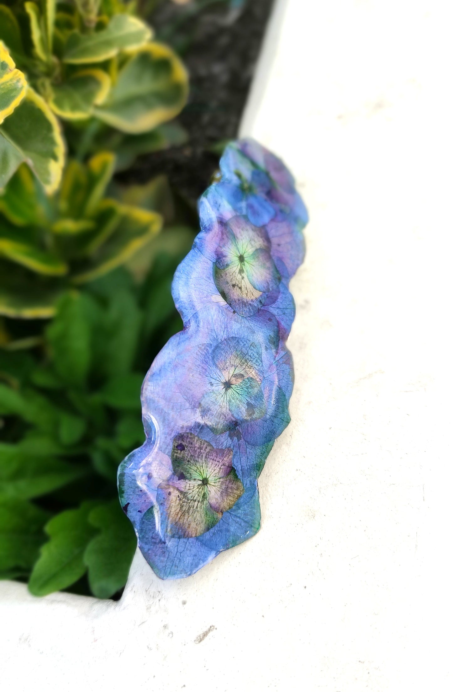 Шнола за коса с хортензия в синьо-лилаво