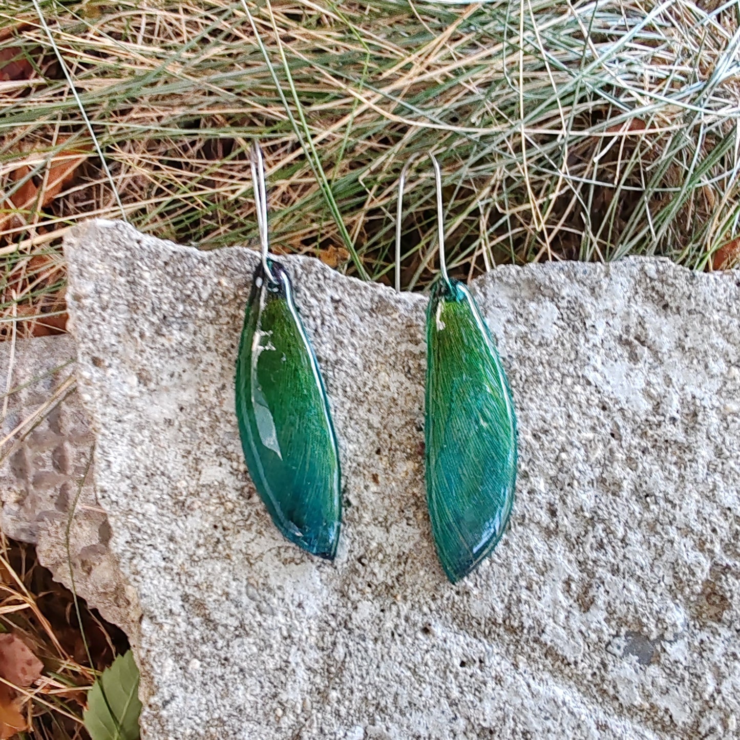 Обеци от лале в зелено